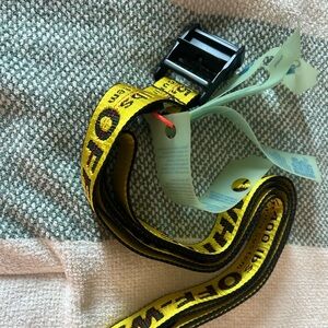 Off-white belt